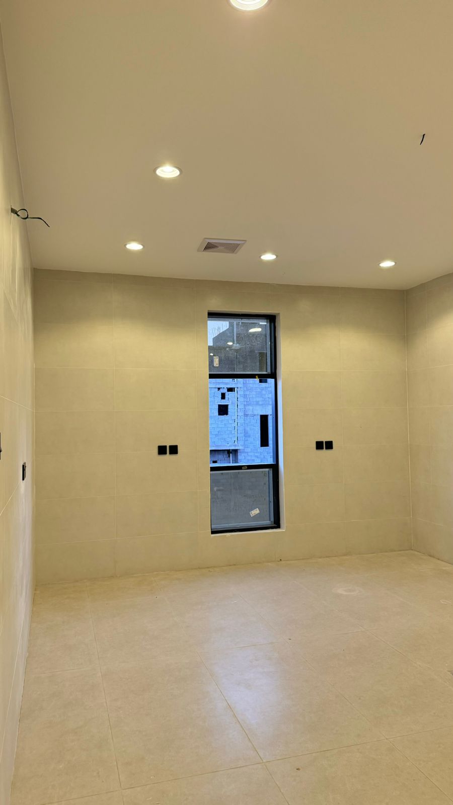 عماره 3 شقق للبيع  بمخطط الشروق 