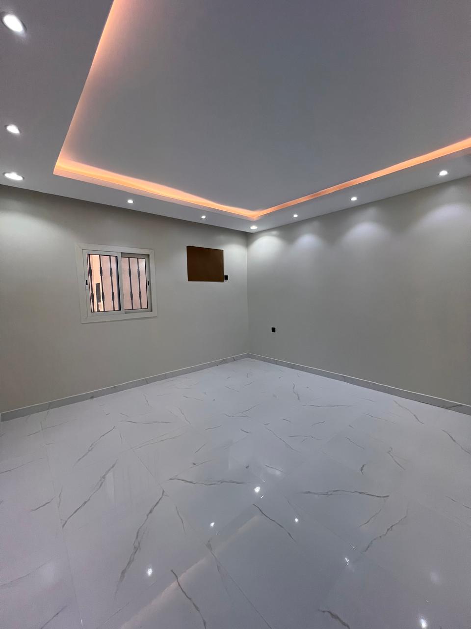 عمارة سكنية للبيع من 3 شقق بمخطط الياسمين