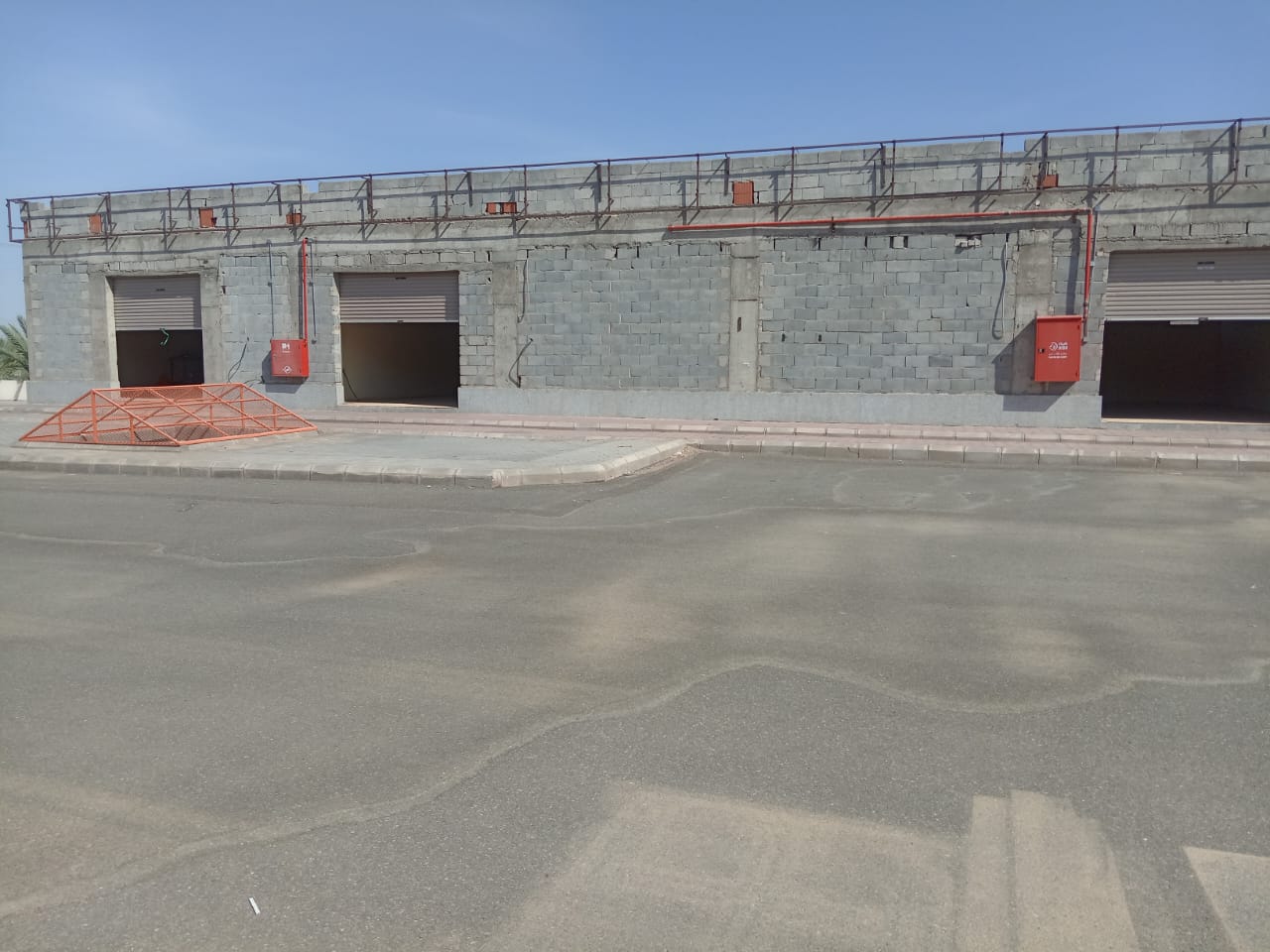 محطه محروقات للبيع علي طريق تبوك