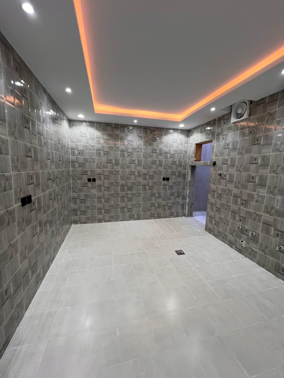 عمارة سكنية للبيع من 3 شقق بمخطط الياسمين