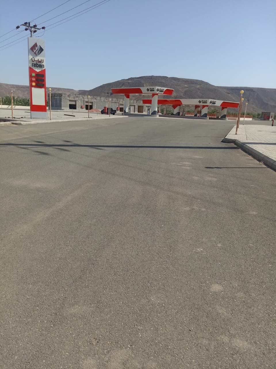 محطه محروقات للبيع علي طريق تبوك