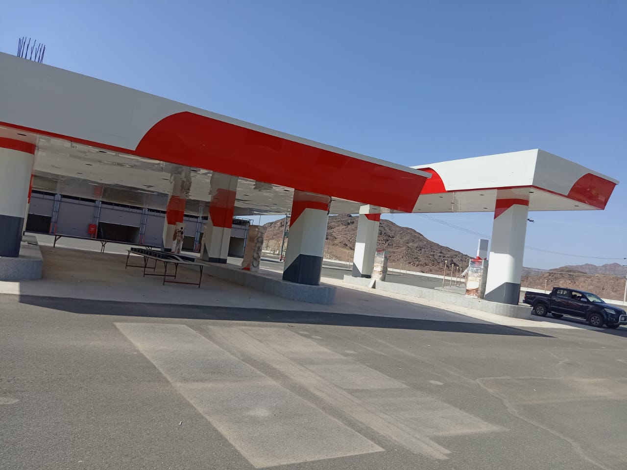 محطه محروقات للبيع علي طريق تبوك